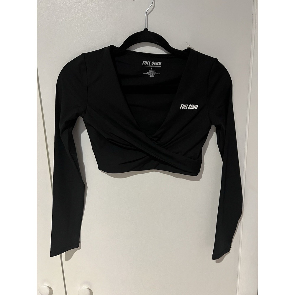 NWT Full Send Fitness Workout Long Sleeve V Neck Crop Top Women's Small Black